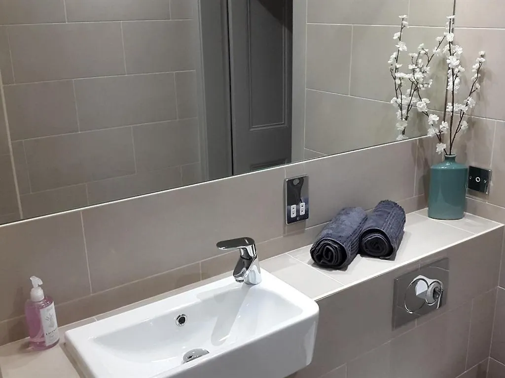 Edinburgh Nine Apartment